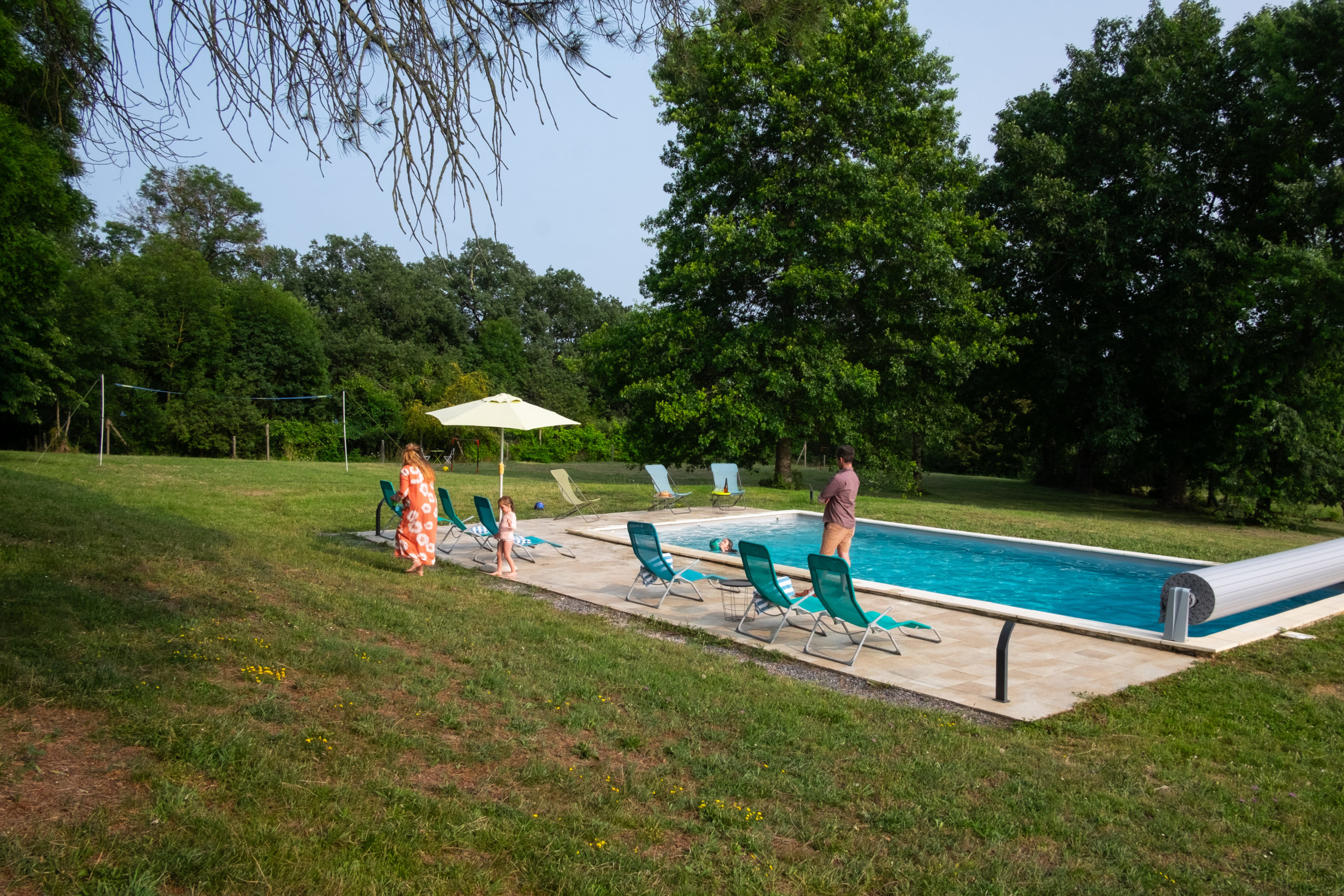 Le Domaine de La Planésié dans son parc arboré avec piscine, domaine privatif de 30 hectares à privatiser pour une retraite dans le Tarn